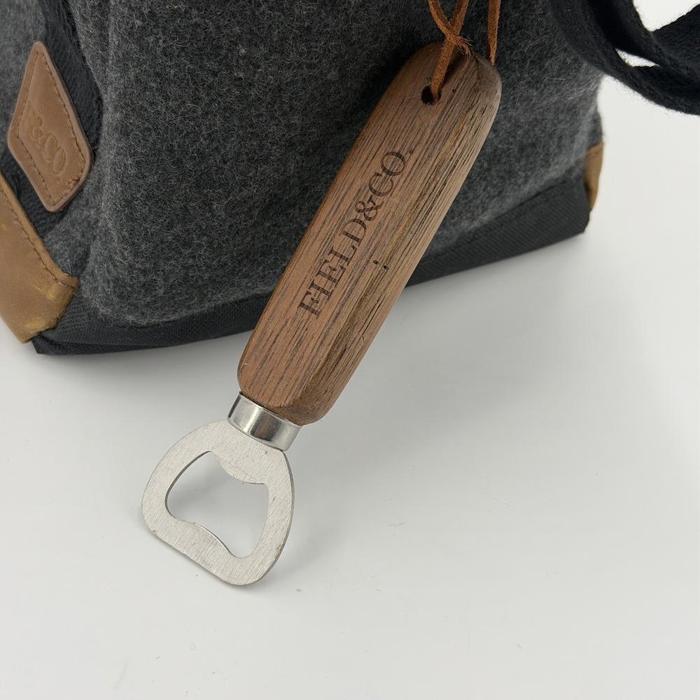 USA Salesforce x Field & Co. Soft Gray Wool Insulated Cooler Bag w Bottle Opener - Picture 5 of 8